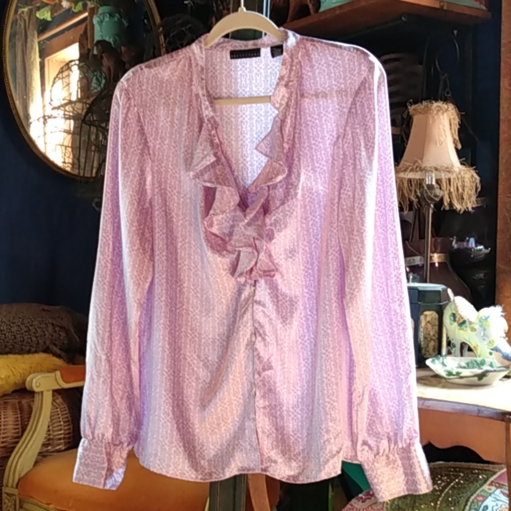 Women's XL Apostrophe Cuffed Long-Sleeve Button-Up Blouse